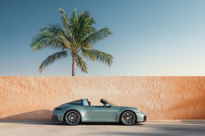 H Porsche πλέον προσφέρει τις τετρακίνητες εκδόσεις 4S στην 911